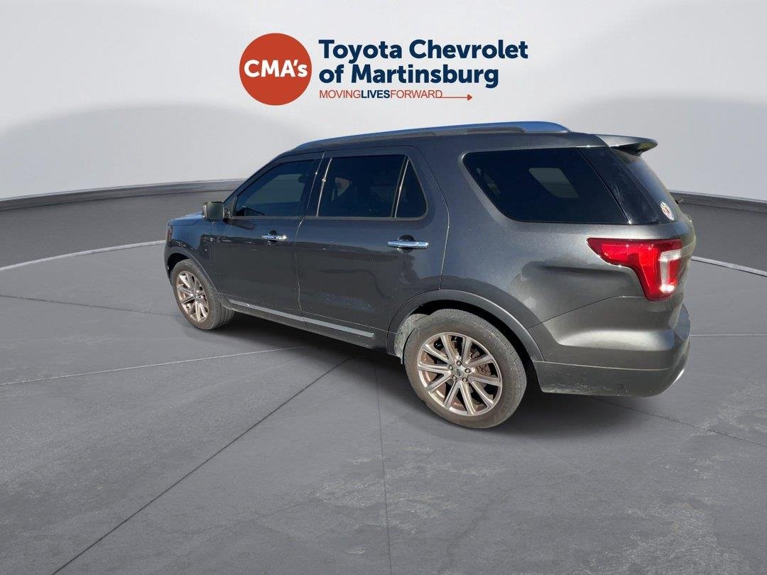 Used 2017 Magnetic Ford Limited image 3