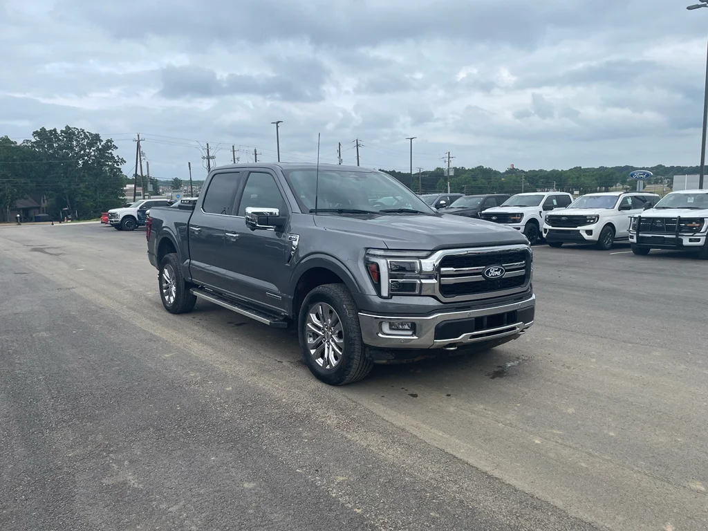 Used 2024 Carbonized Gray Metallic Ford LARIAT image 4