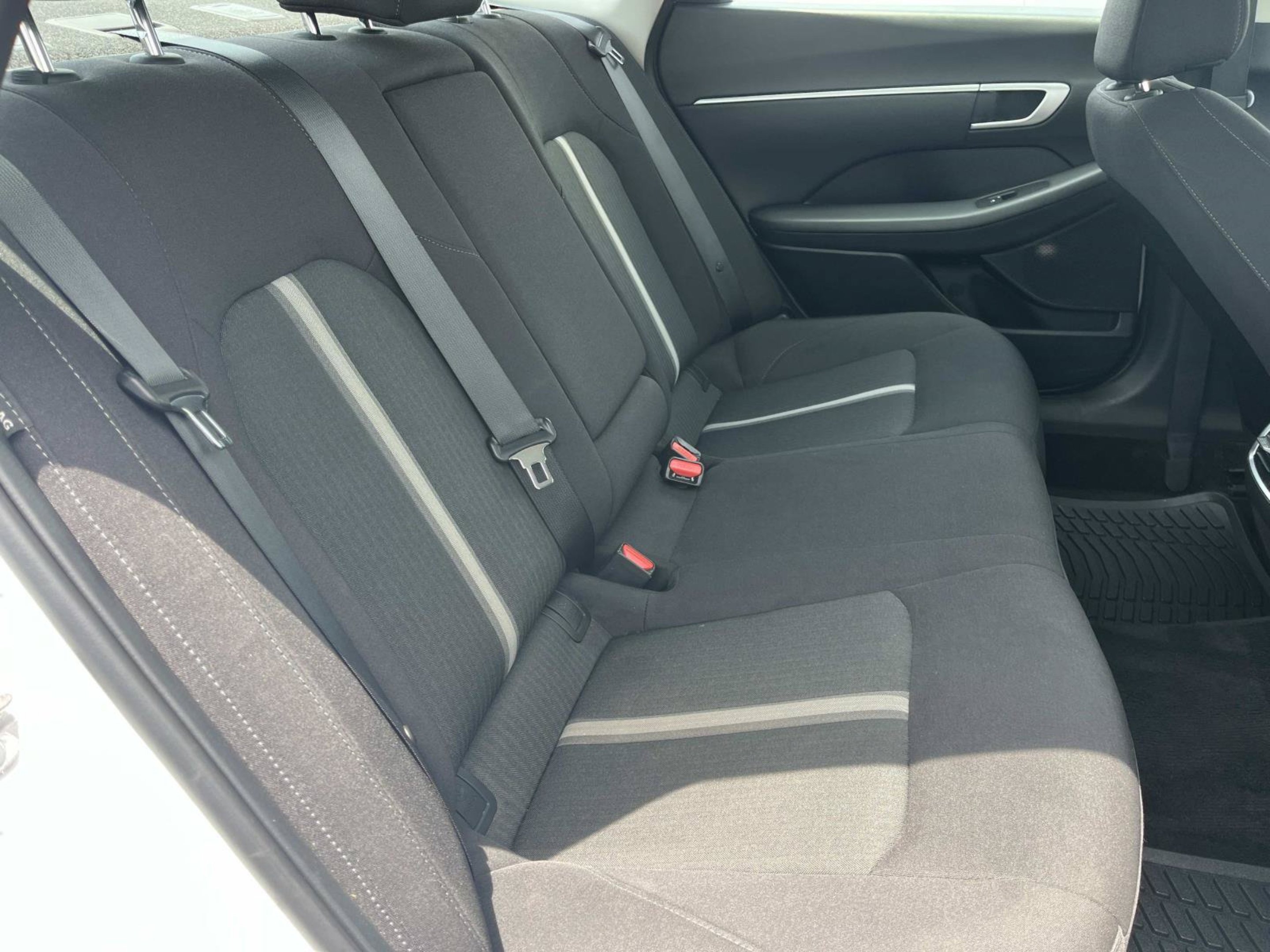 Used 2025 Serenity White Hyundai SEL image 20