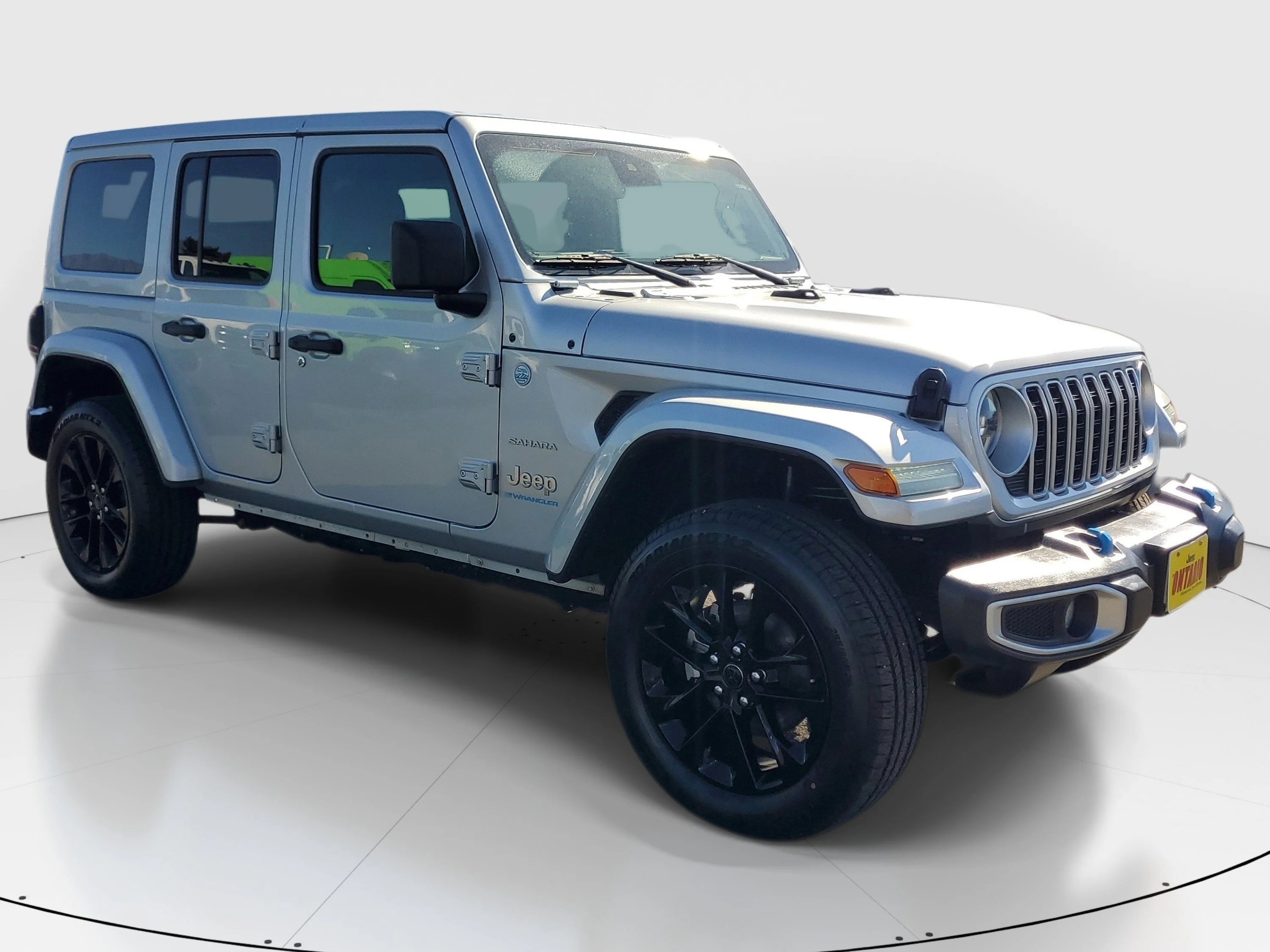 Used 2024 Silver Jeep Sahara 4xe image 7