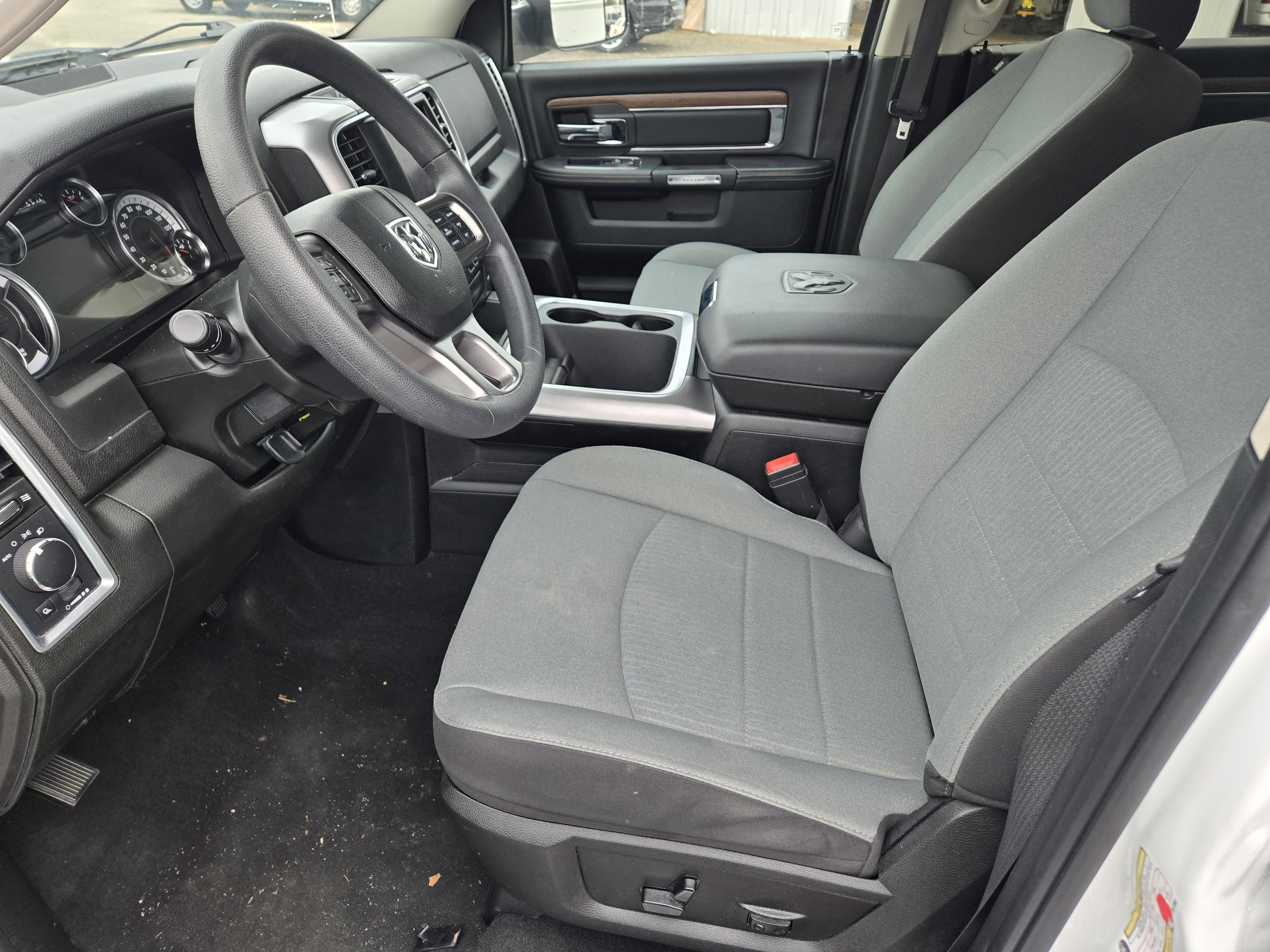 2023 RAM Ram 1500 Classic SLT - Photo 15