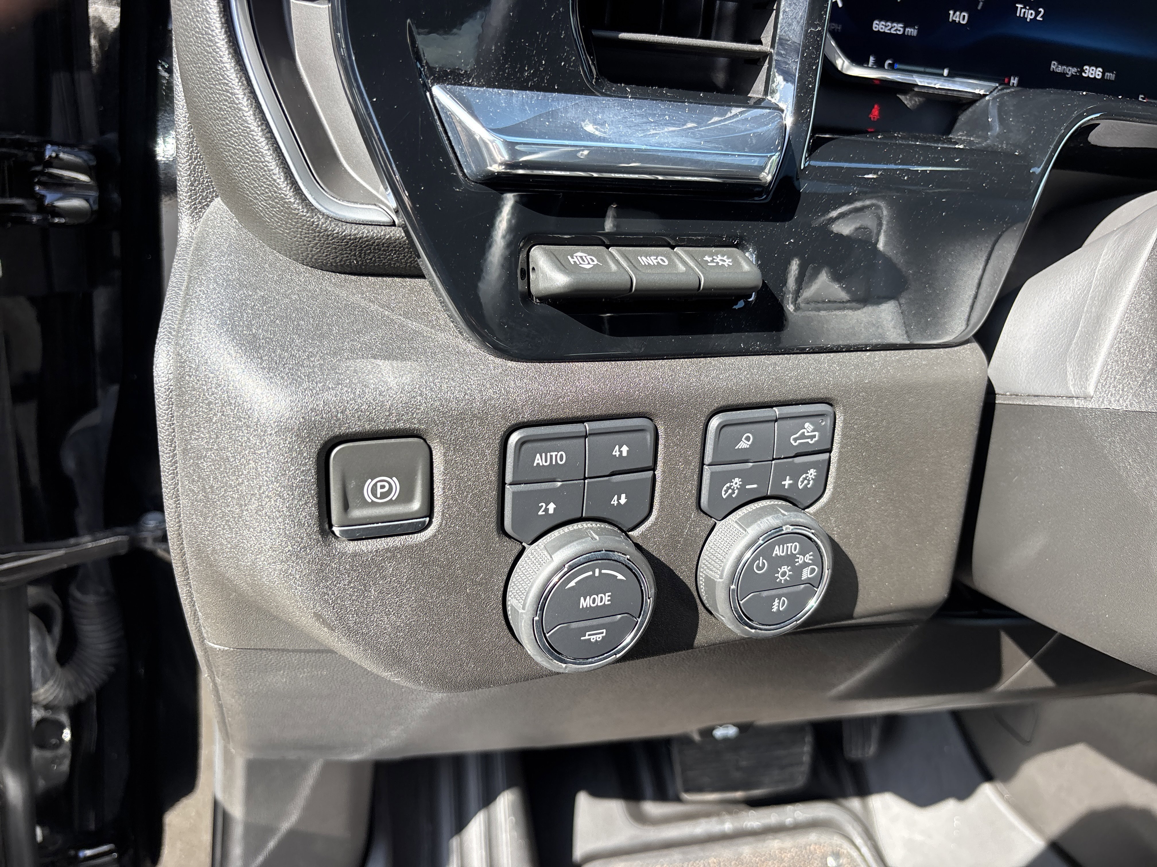 2024 Chevrolet Silverado 1500 High Country - Photo 28