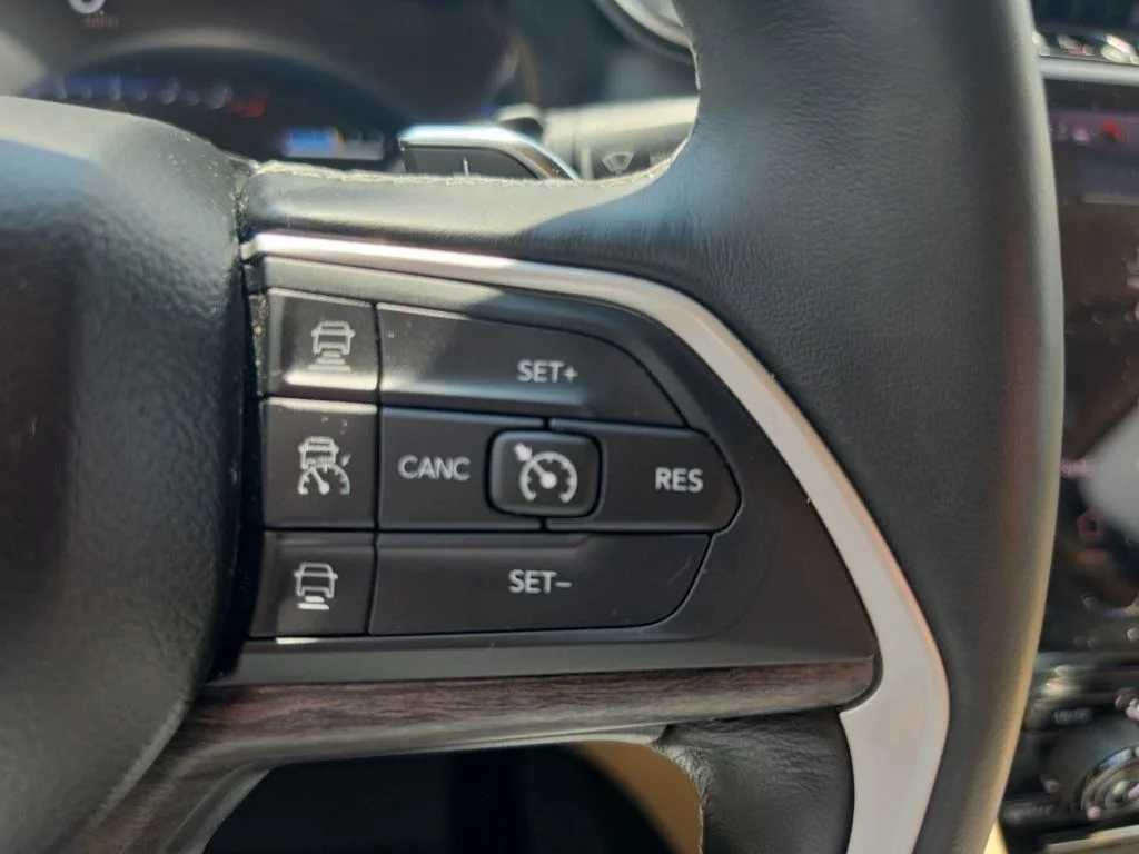Used 2021 White Jeep Limited image 27