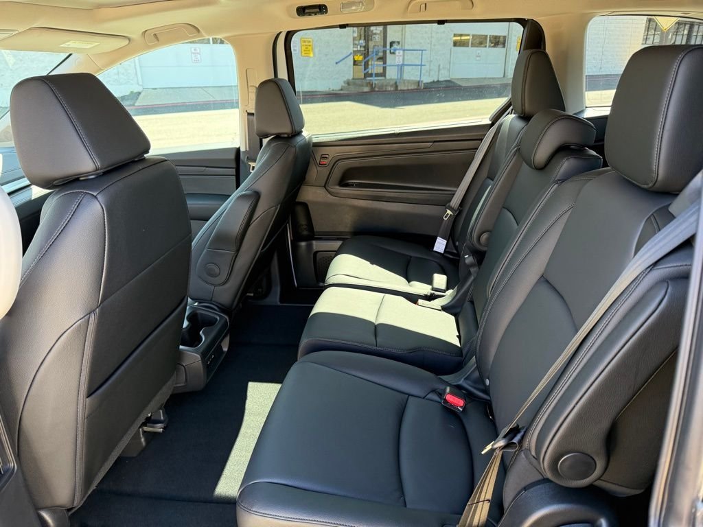 2026 Honda Odyssey EX-L - Photo 14