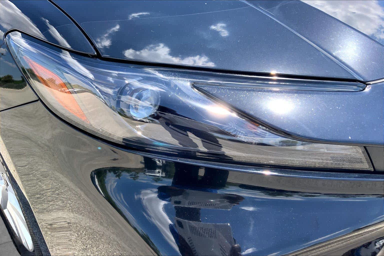 Used 2025 Midnight Black Metallic Toyota LE image 27
