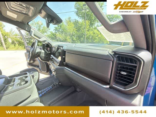 Certified Used 2022 Dynamic Blue Metallic GMC Elevation image 27
