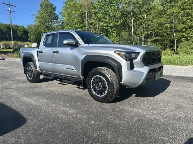 Used 2025 Silver Toyota TRD Off-Road image 10