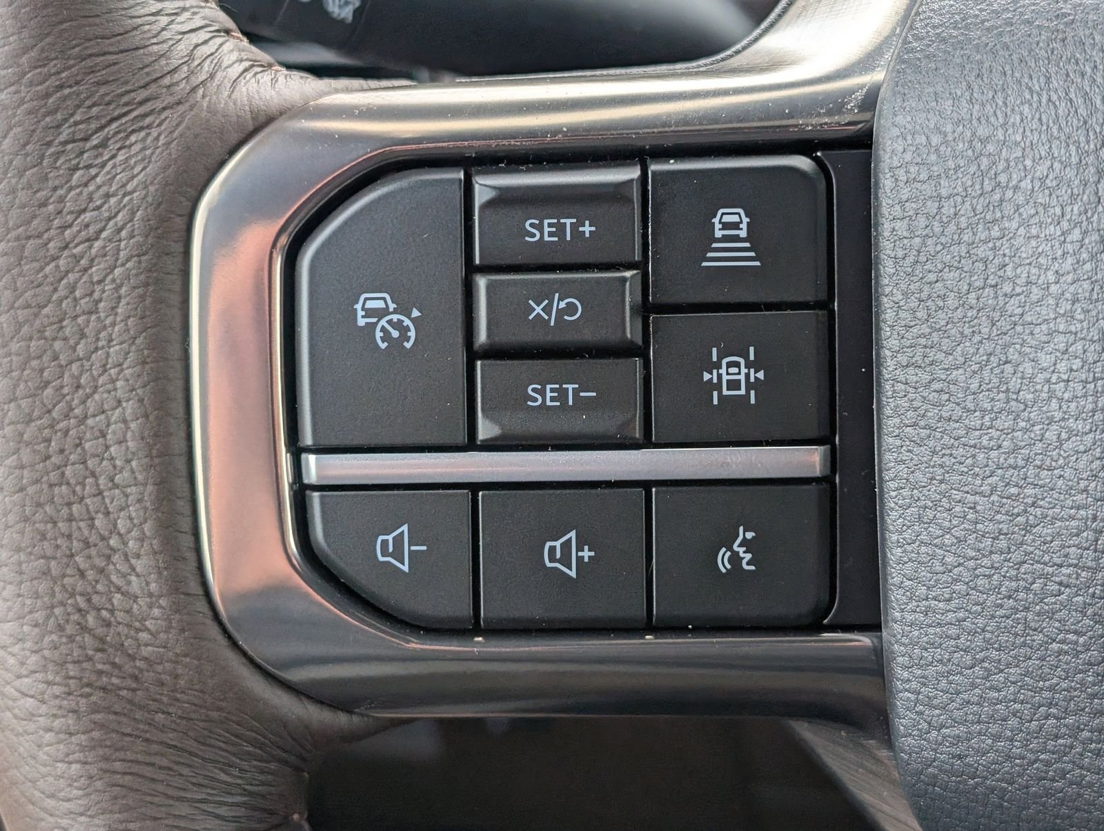 New 2026 Agate Black Metallic Ford King Ranch image 29