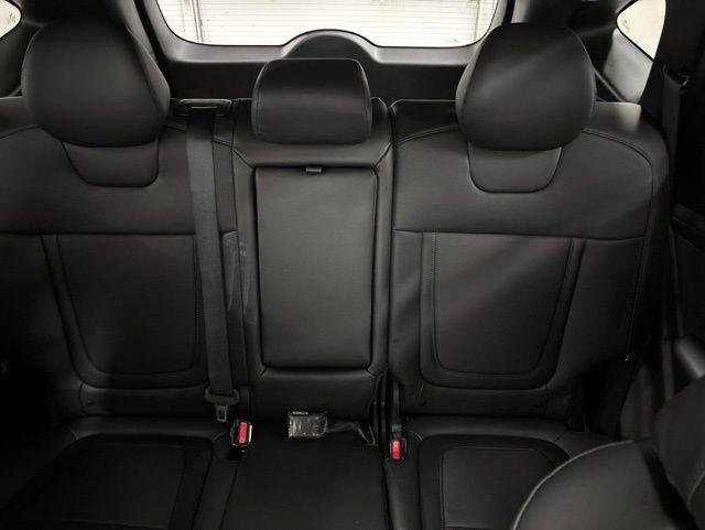 New 2026 Silver Hyundai SEL Premium AWD image 27