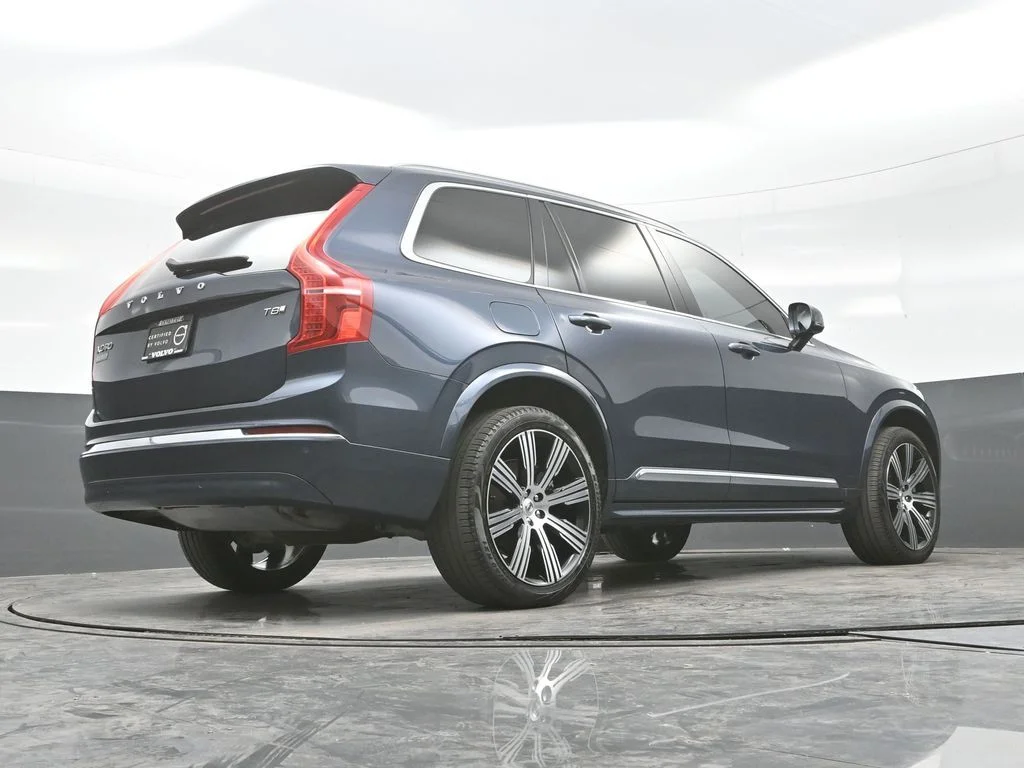 Certified Used 2025 Denim Blue Volvo Core image 29