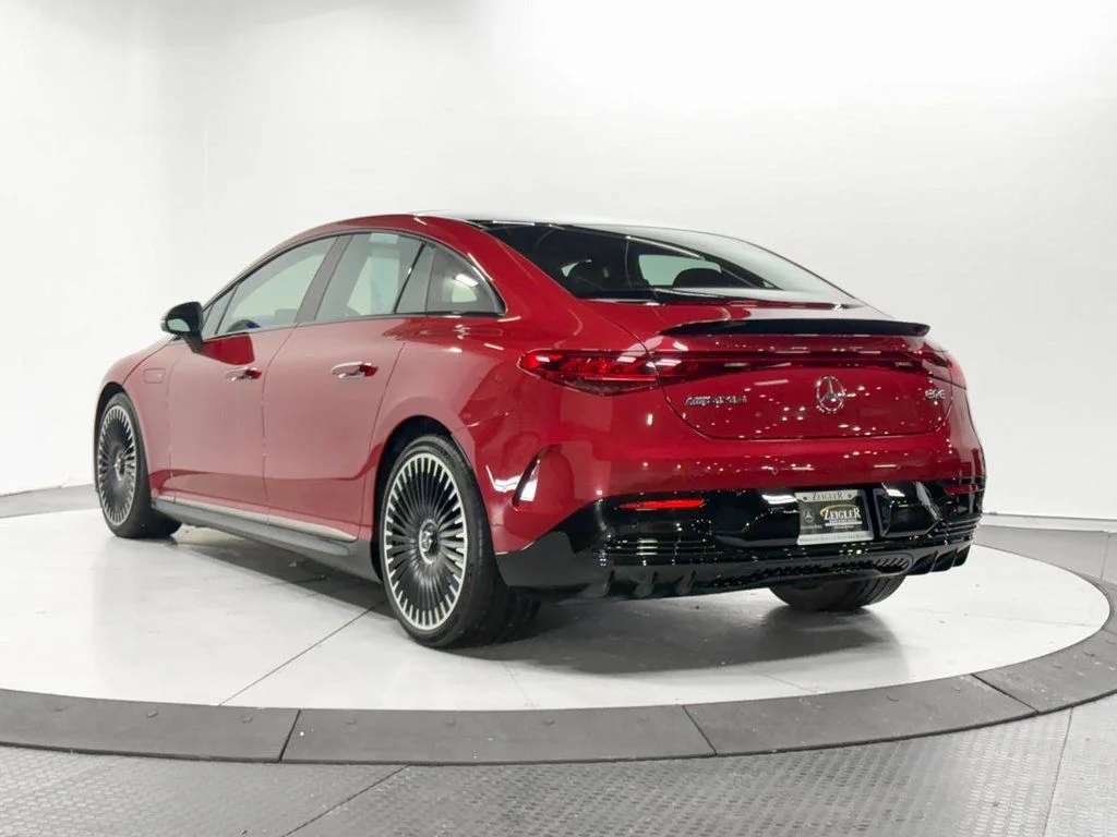 Used 2023 MANUFAKTUR Cardinal Red Metallic Mercedes-Benz Base image 32
