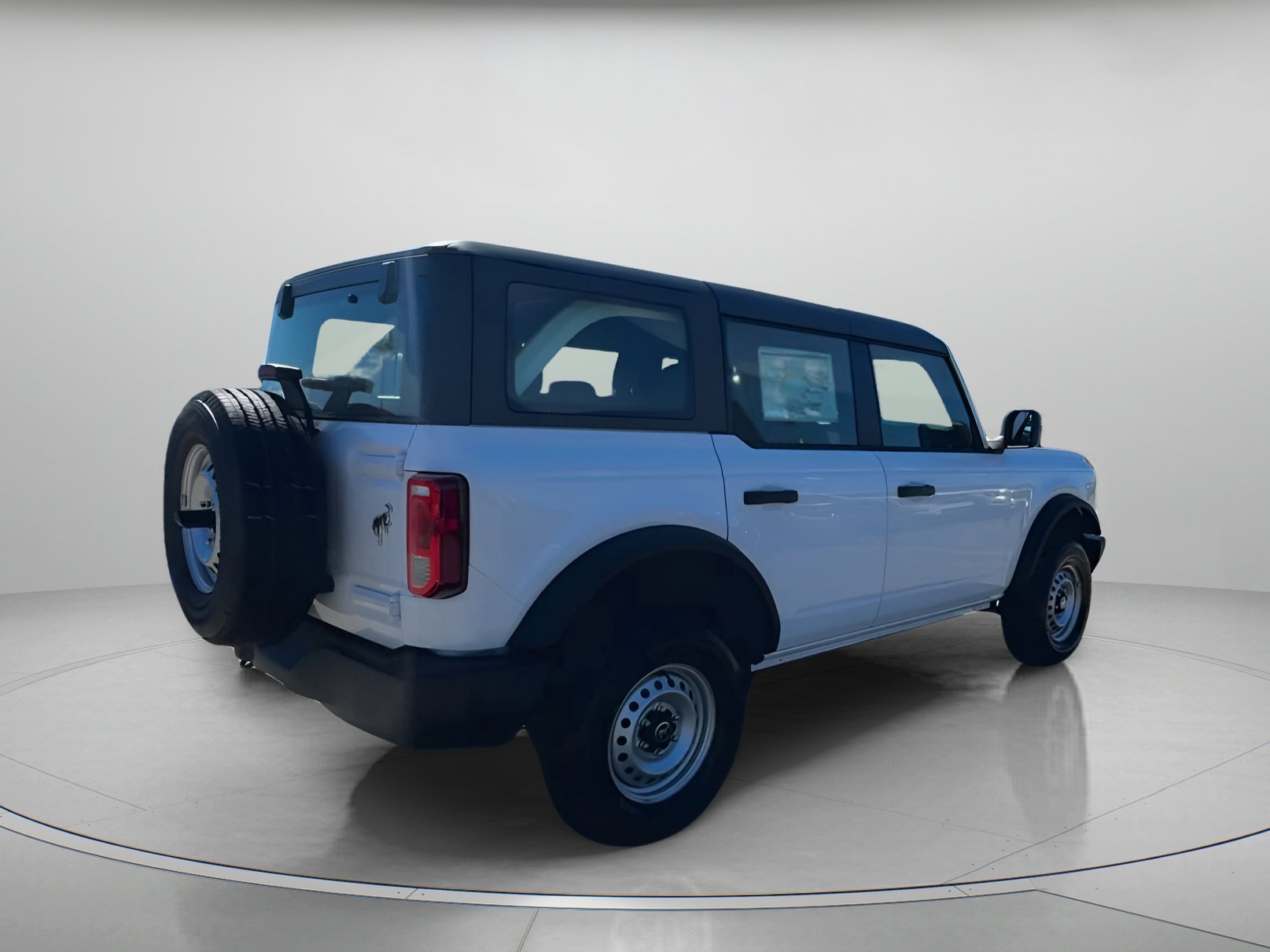 2025 Ford Bronco 4-Door Base - Photo 26