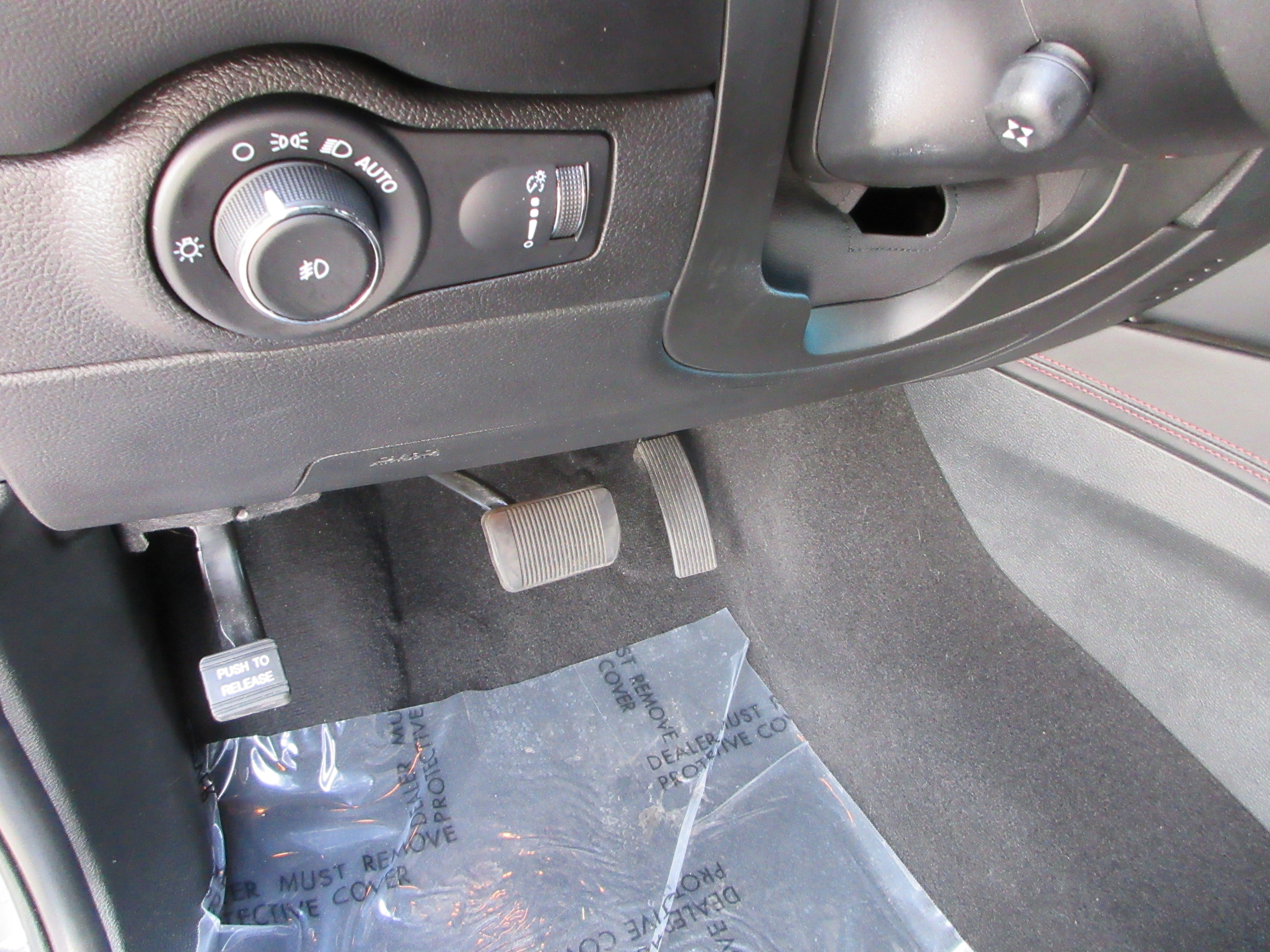 Used 2022 Destroyer Gray Clearcoat Dodge R/T image 34