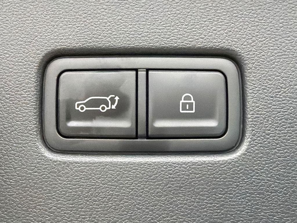 New 2026 Black Hyundai SEL Premium FWD image 19