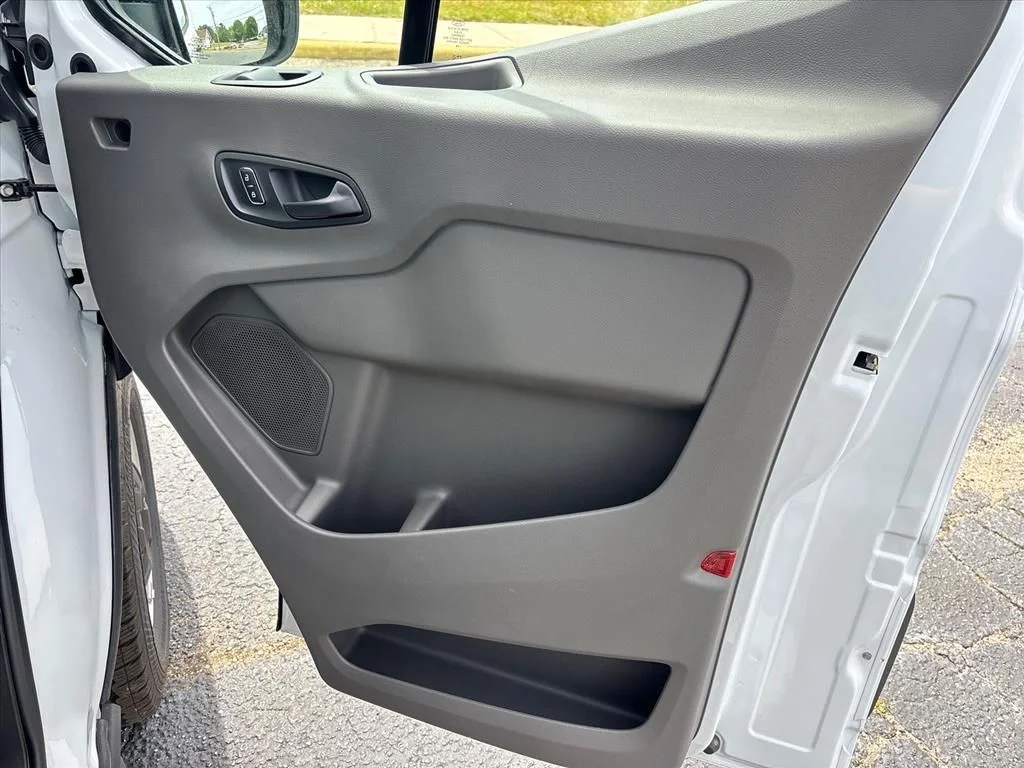 New 2026 Oxford White Ford Cargo Van image 13