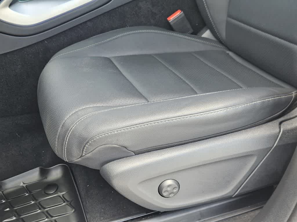 Certified Used 2025 MANUFAKTUR Alpine Grey Mercedes-Benz GLE 450 image 6