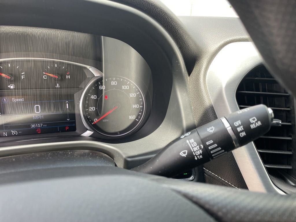 Used 2023 Black GMC SLE image 23