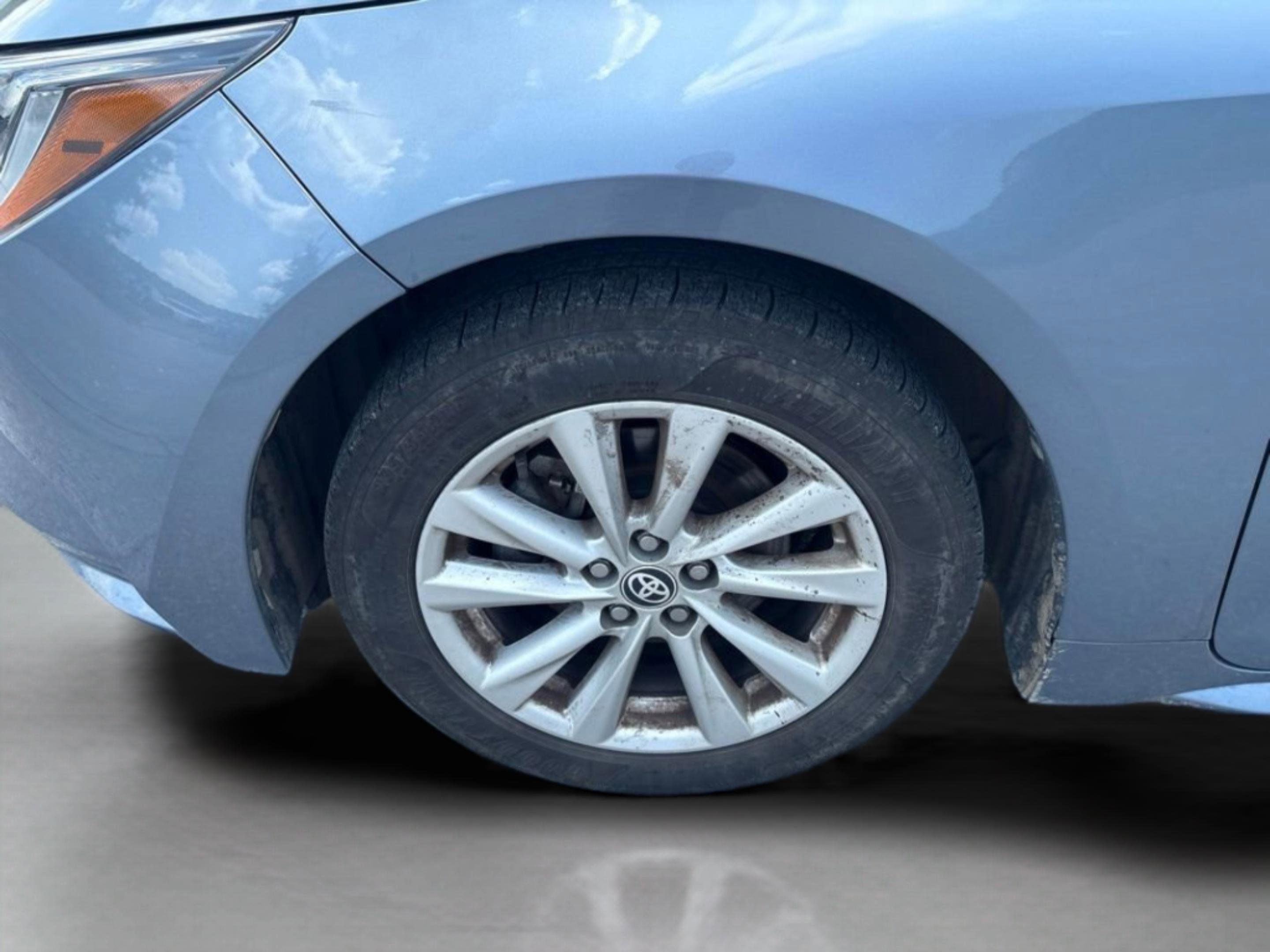 Used 2024 Celestite Toyota LE image 29