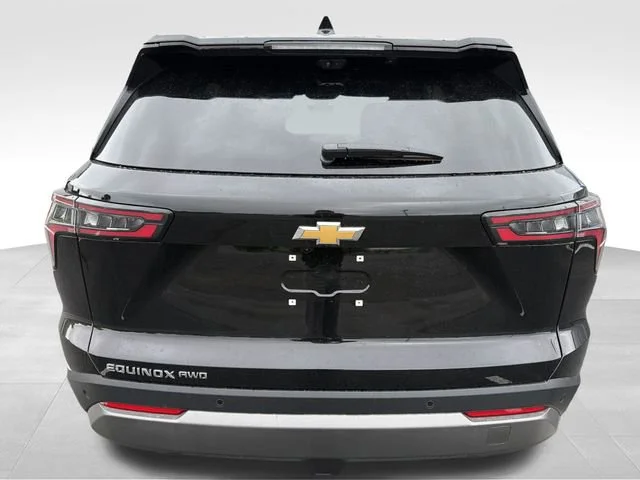New 2026 Mosaic Black Metallic Chevrolet LT image 4