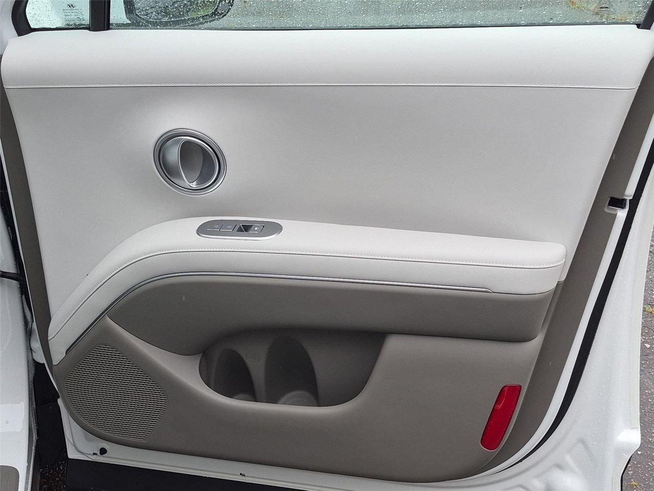 New 2026 Creamy White Pearl Hyundai Blue SEL 8P image 35