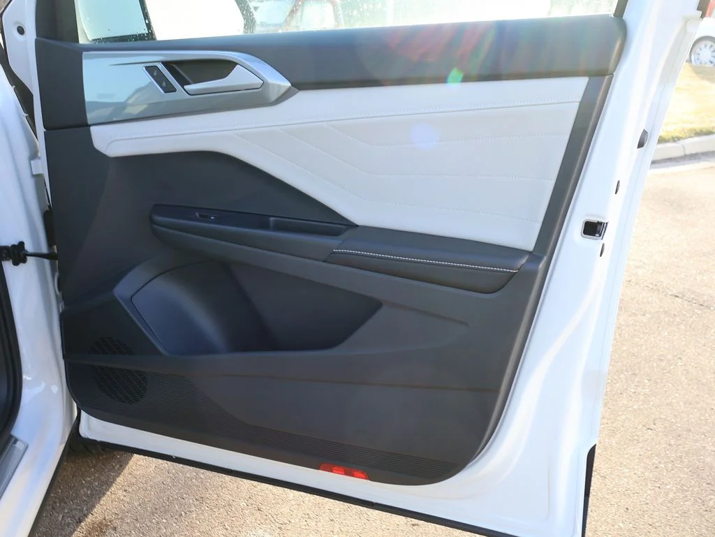 New 2026 White Volkswagen 1.5T SEL image 44