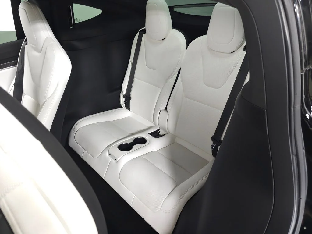 Used 2023  Tesla Plaid image 40