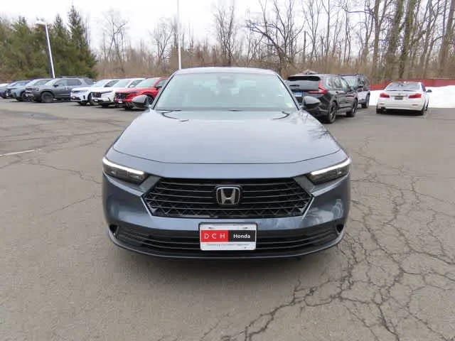 New 2026 Meteorite Gray Metallic Honda SE image 6