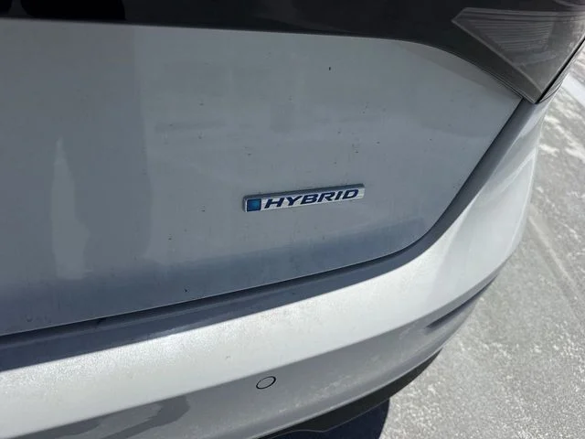 Used 2024 White Honda EX-L image 25