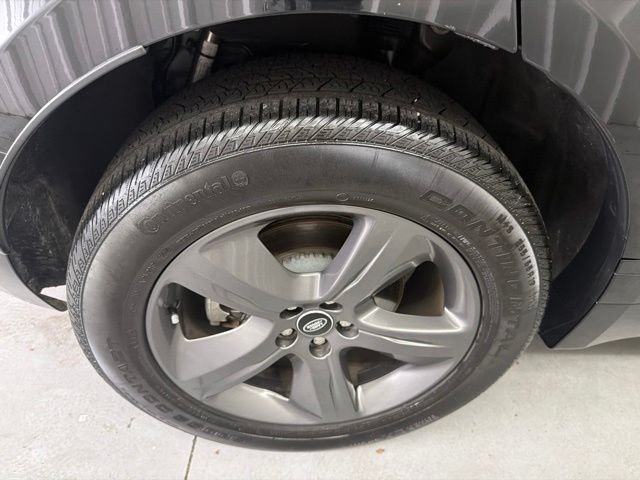 Certified Used 2025 Black Land Rover Dynamic SE image 20