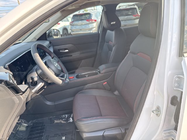 New 2027 Aspen White TriCoat Nissan SR image 13