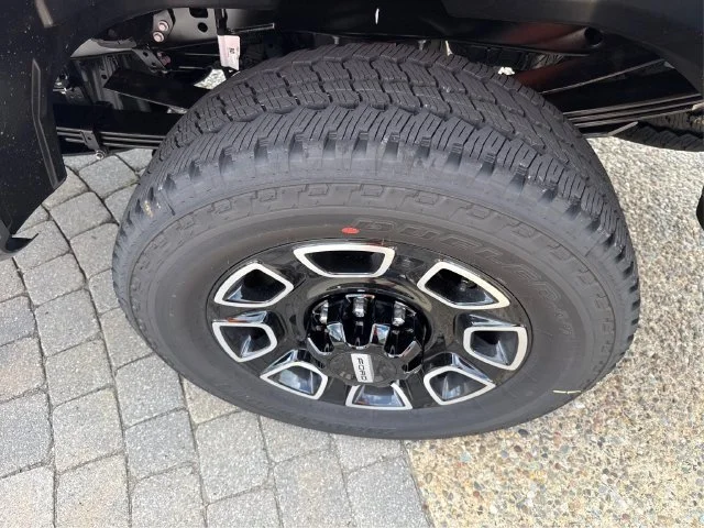 New 2026 Carbonized Gray Metallic Ford F-350® Platinum® image 18