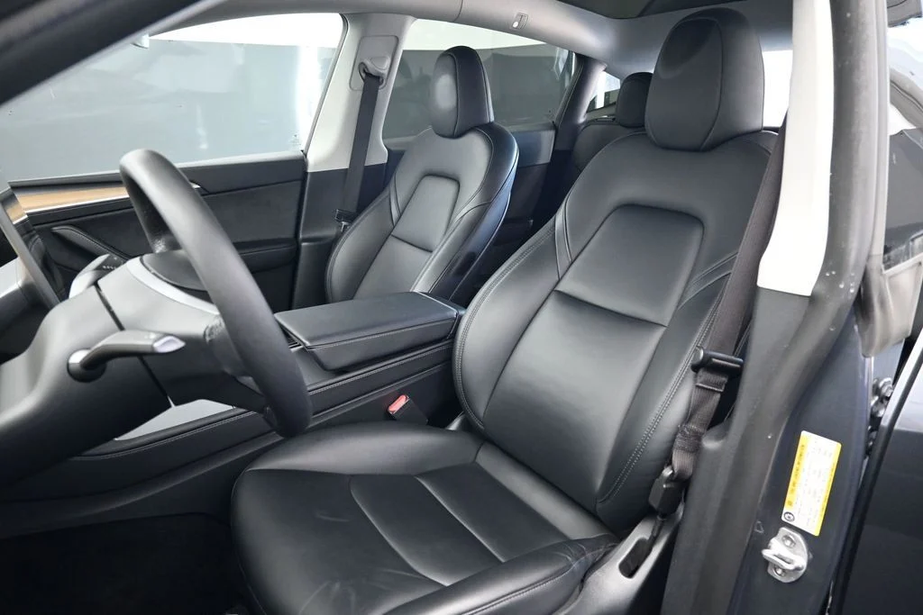 Used 2022  Tesla Long Range image 18