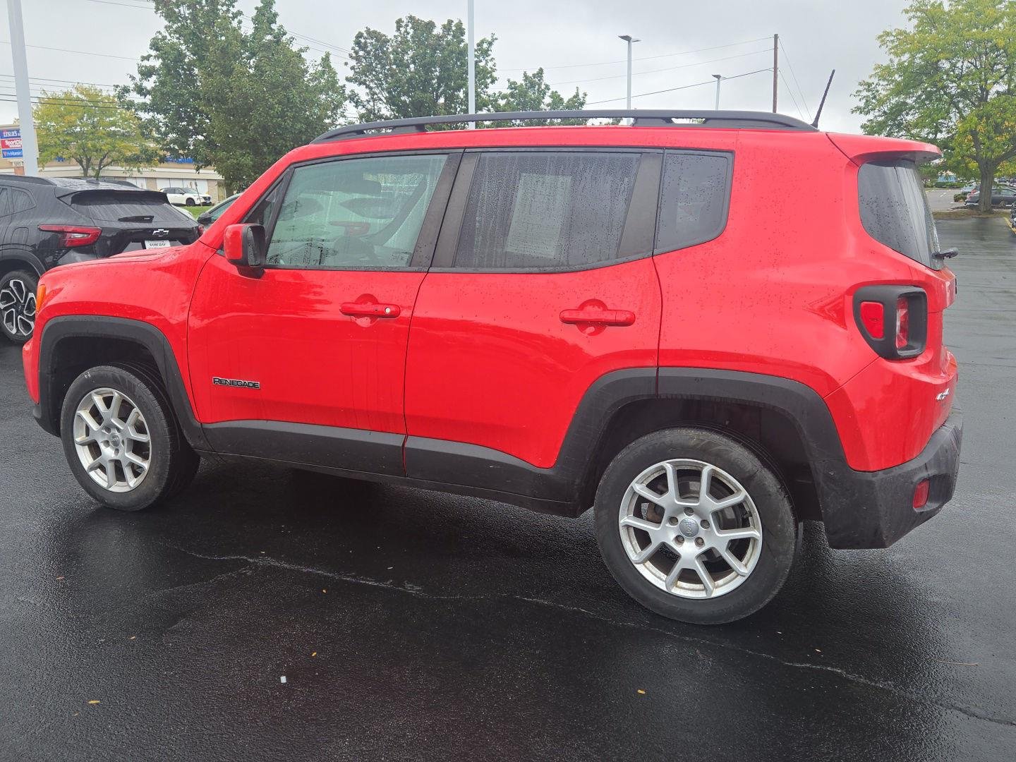 Used 2020 Colorado Red Clearcoat Jeep Latitude image 4
