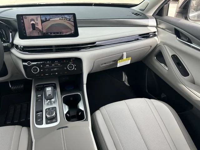 New 2027 MINERAL BLACK INFINITI Luxe AWD image 18