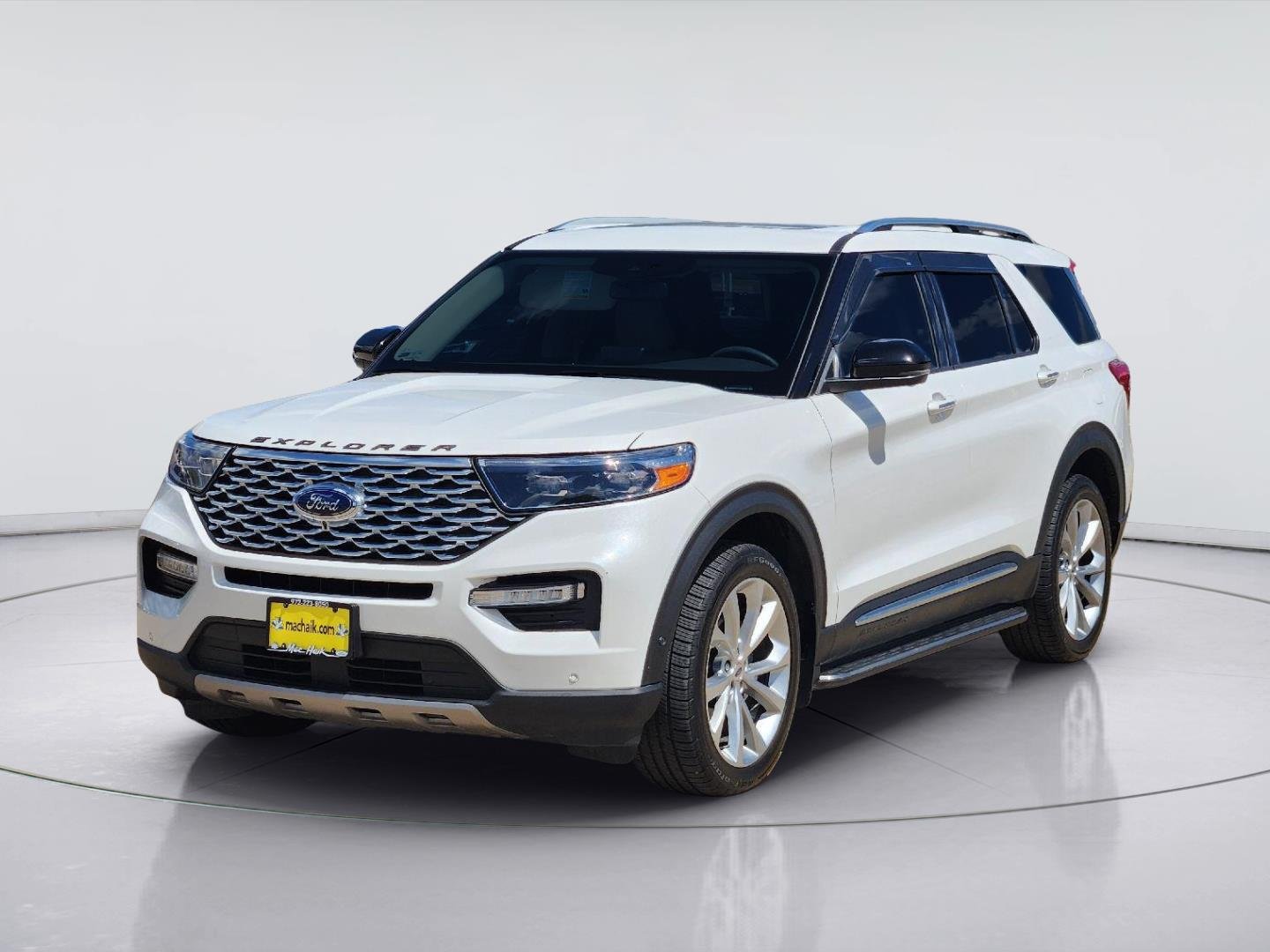 Used 2021 Star White Metallic Tri-Coat Ford Platinum image 3