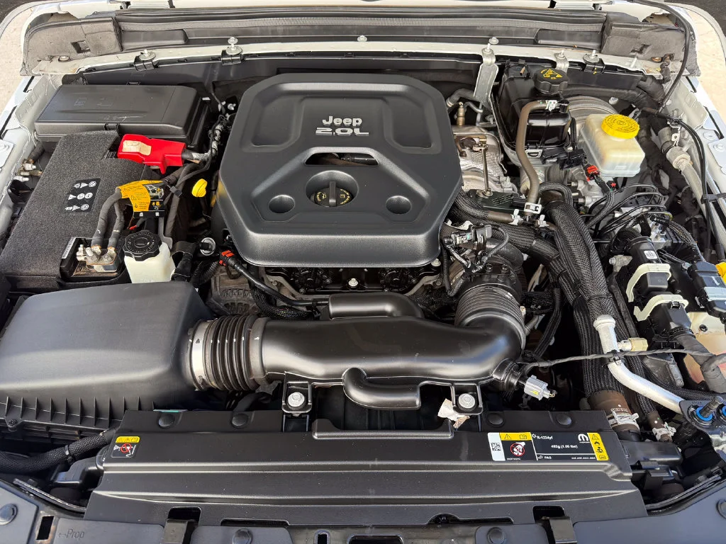 Used 2022  Jeep Unlimited Sahara image 15