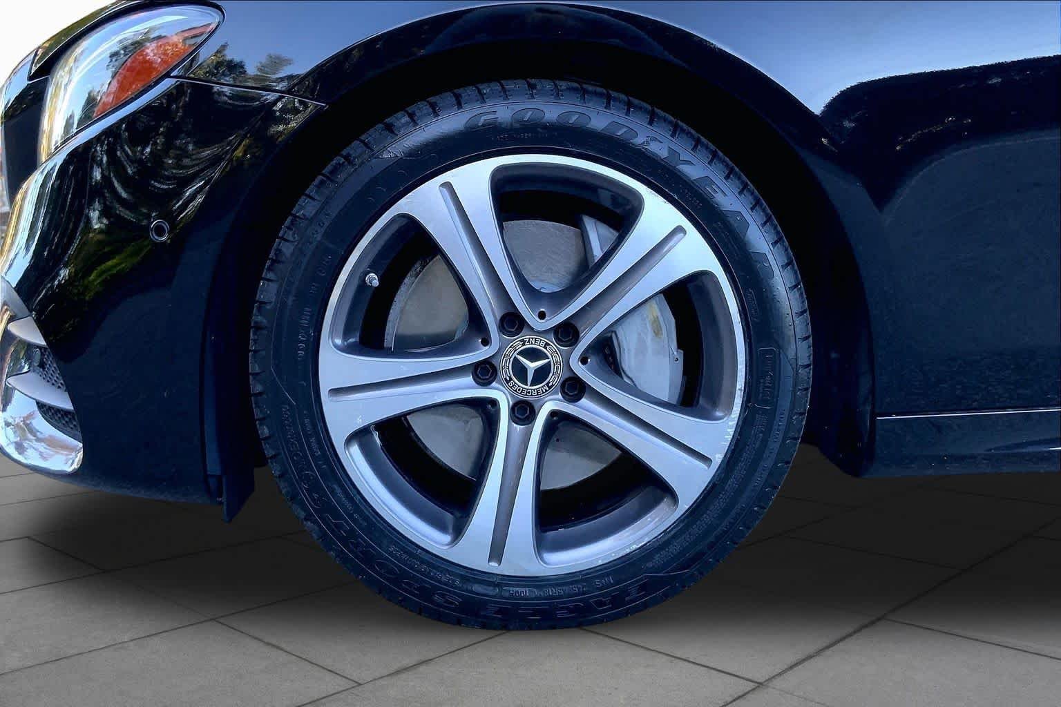 Used 2020 Black Mercedes-Benz E 350 image 10