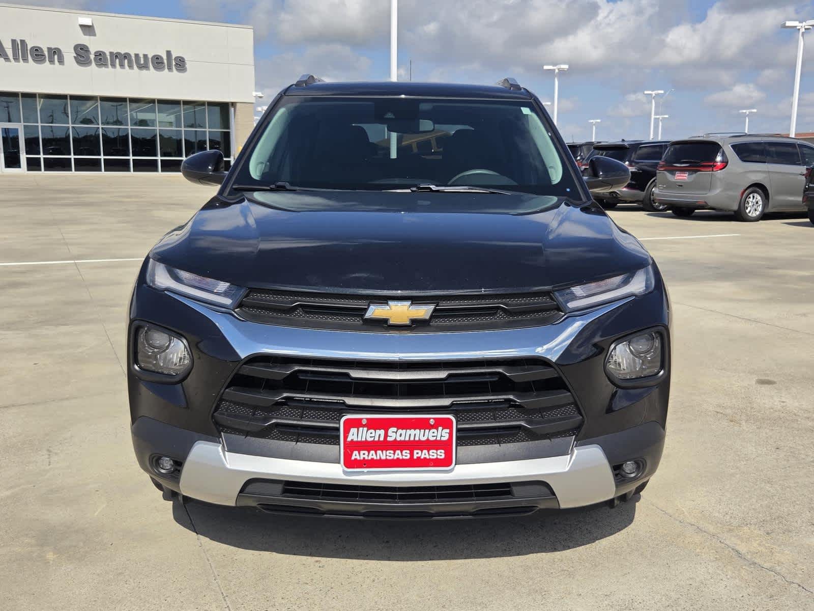 Used 2023 Mosaic Black Metallic Chevrolet LT image 8
