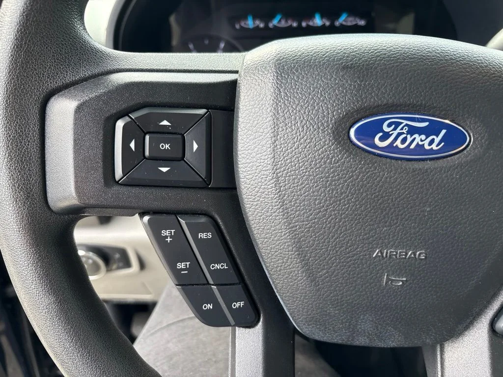 Used 2022 Blue Ford XL image 21