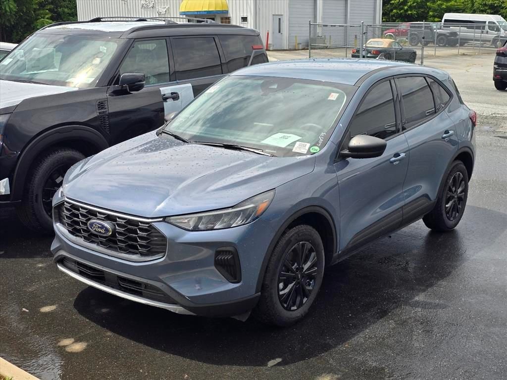 Used 2025 Blue Ford Active image 2