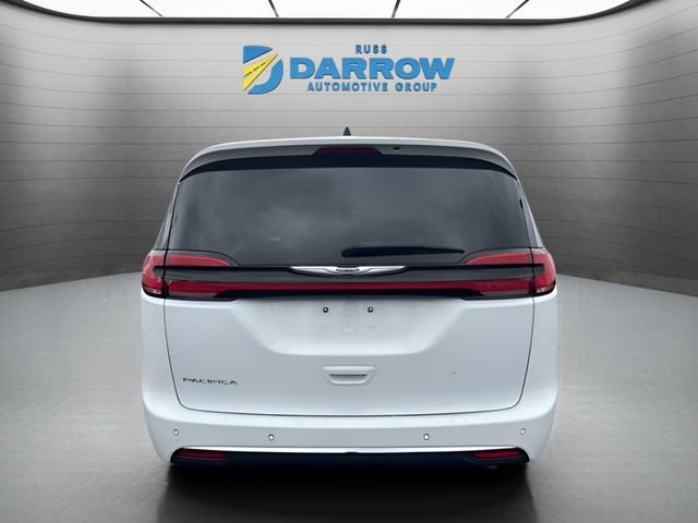 Used 2023 White Chrysler Touring L image 4