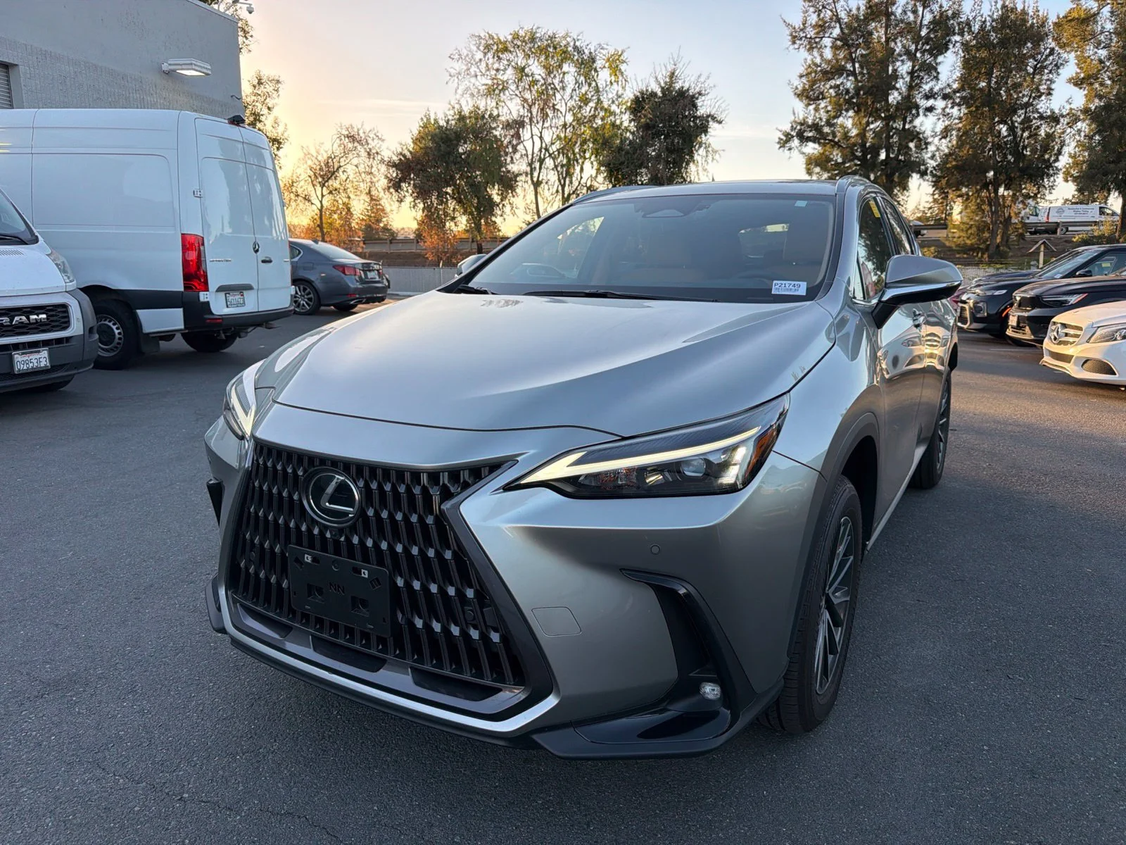 Used 2025 Atomic Silver Lexus 350h Premium image 3