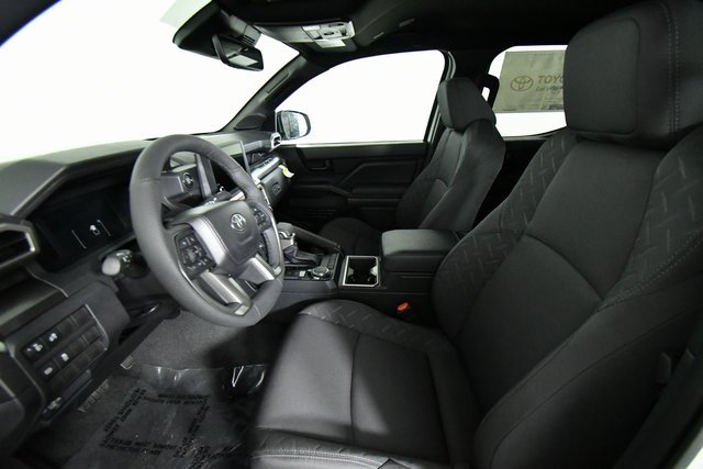 2025 Toyota Tacoma SR5 Double Cab photo 4