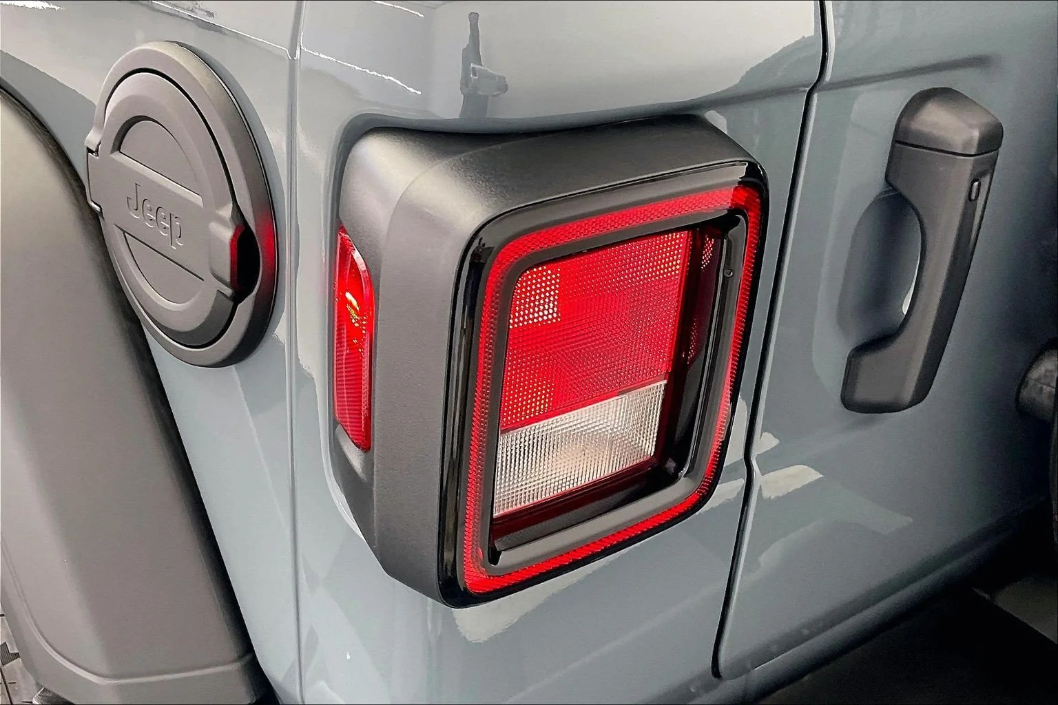 New 2026 Anvil Clearcoat Jeep Sport S image 16
