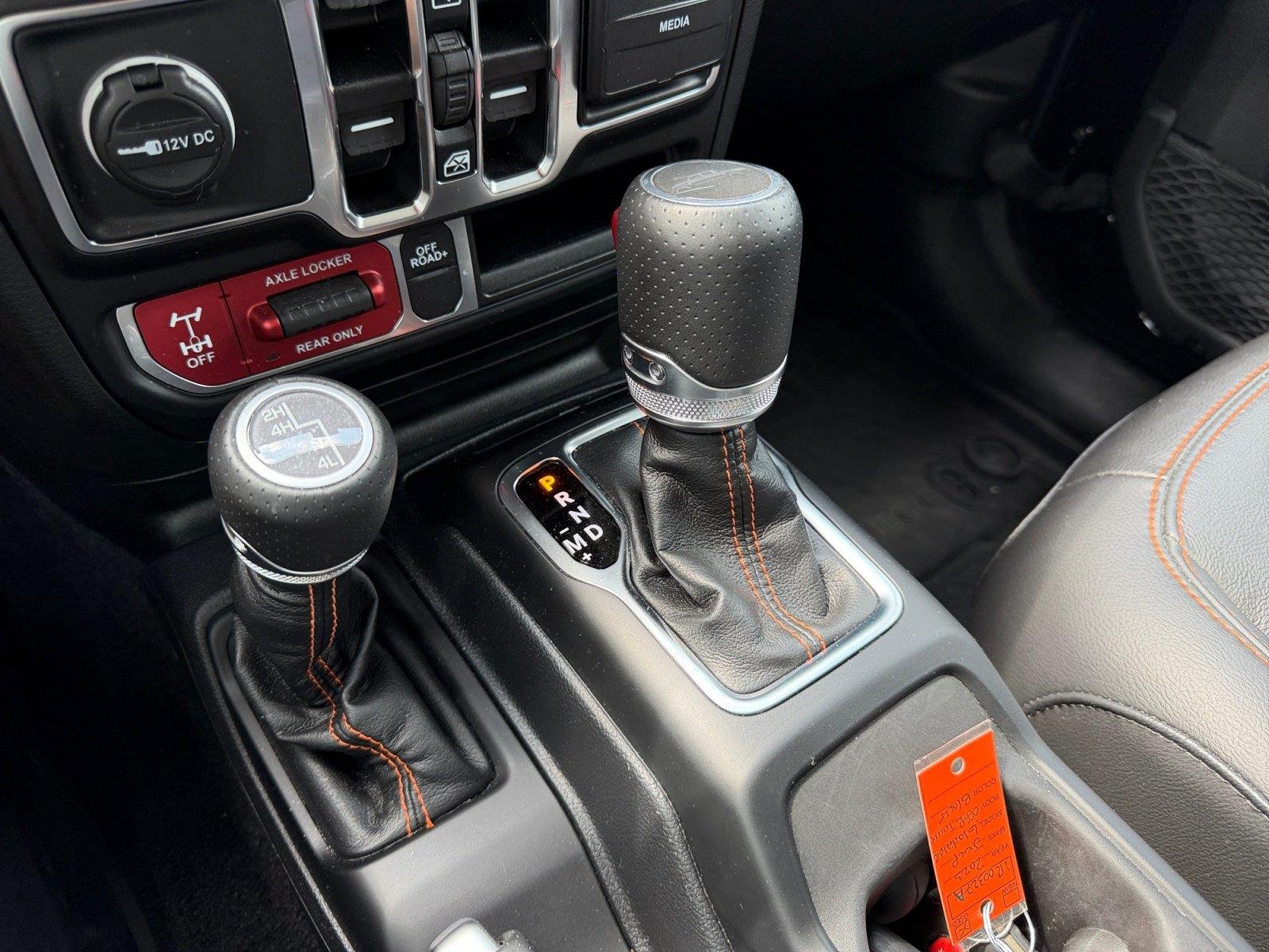 2023 Jeep Gladiator Mojave - Photo 25