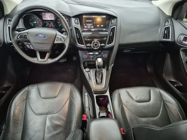 Used 2015 Red Ford Titanium image 25
