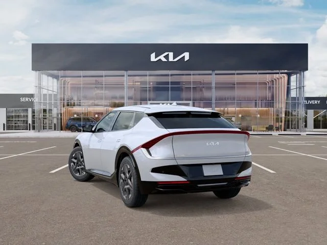 New 2025 White Kia Light image 4