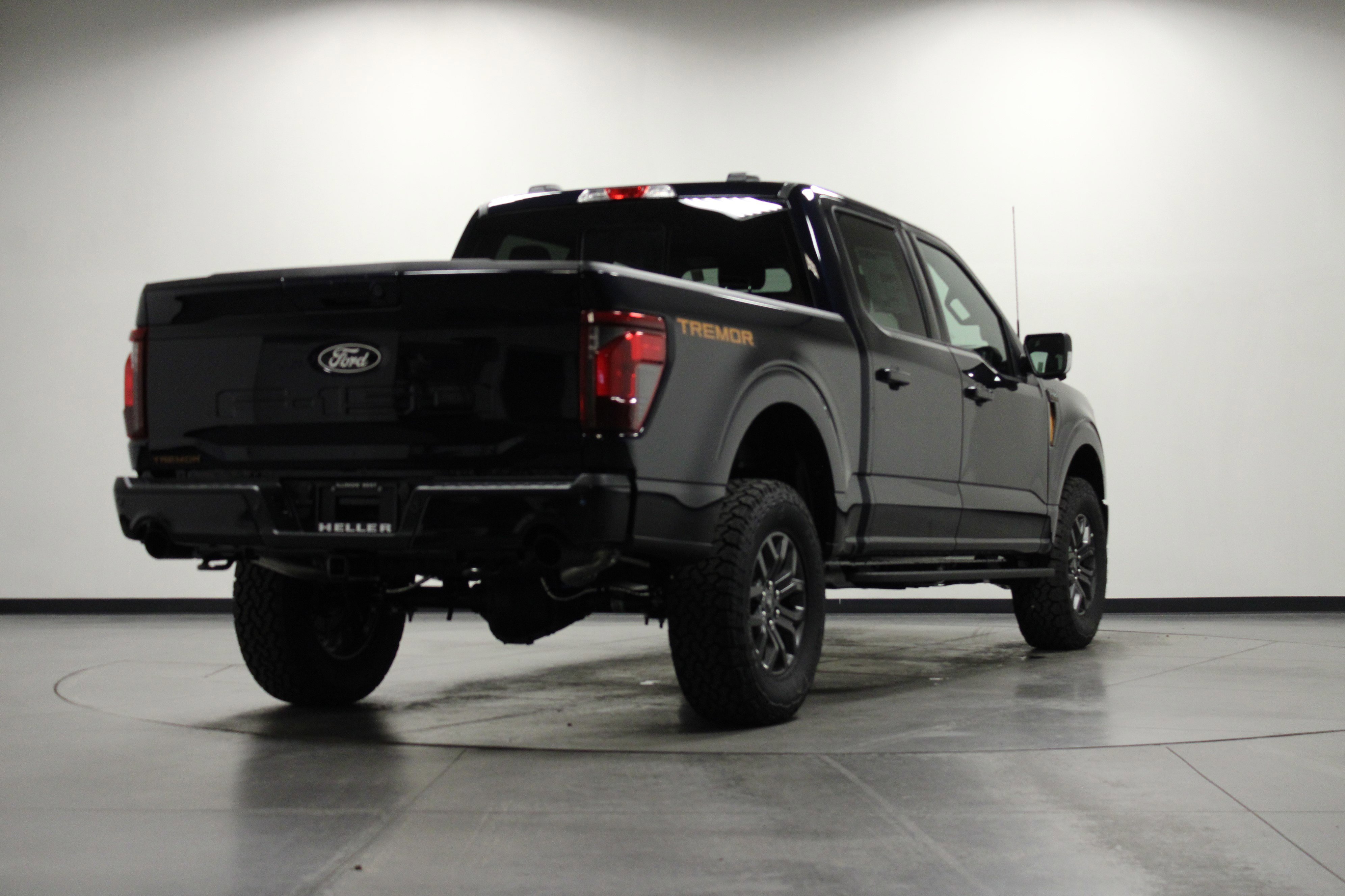 New 2026 Antimatter Blue Metallic Ford Tremor image 4