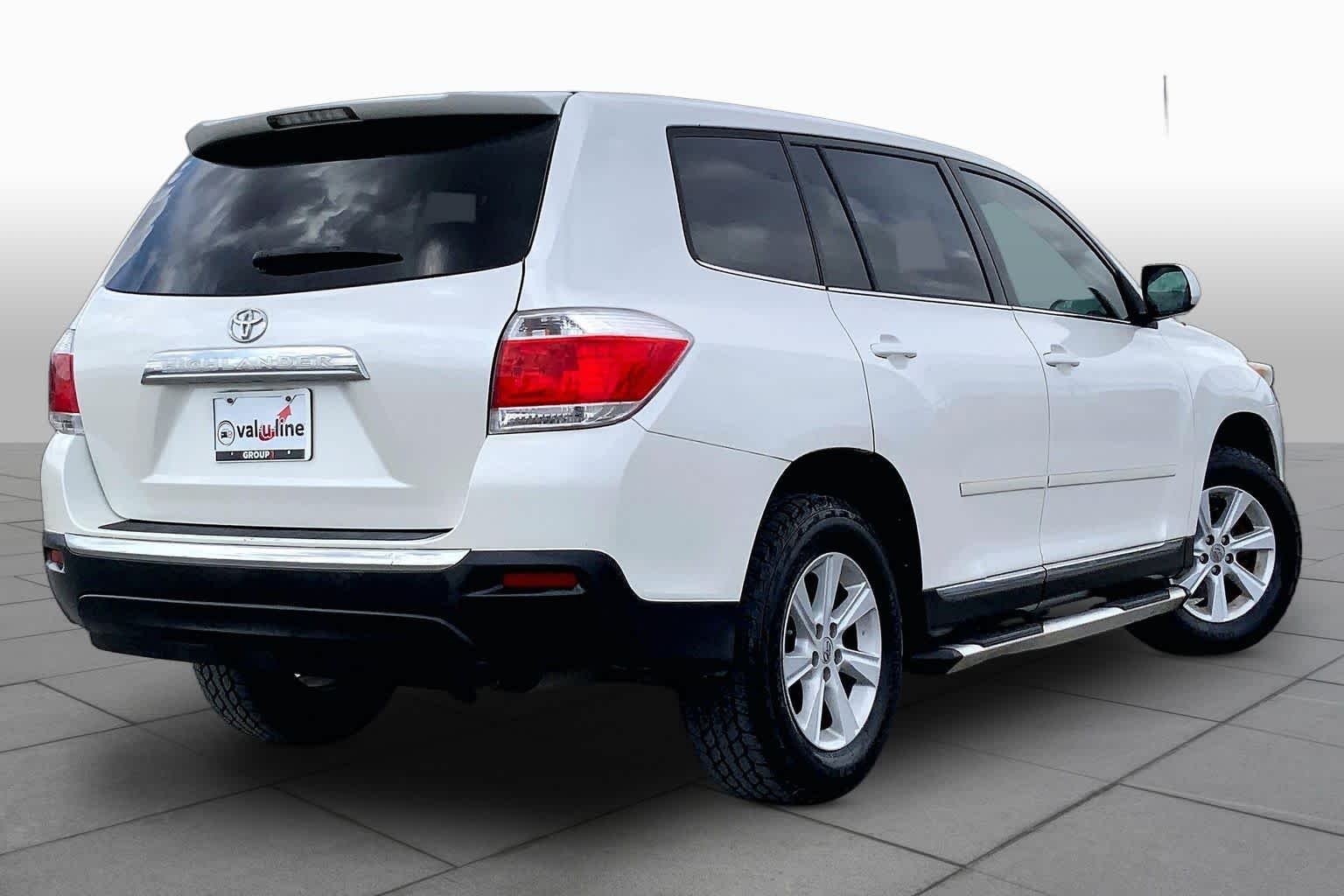 Used 2012 Blizzard Pearl Toyota  image 13