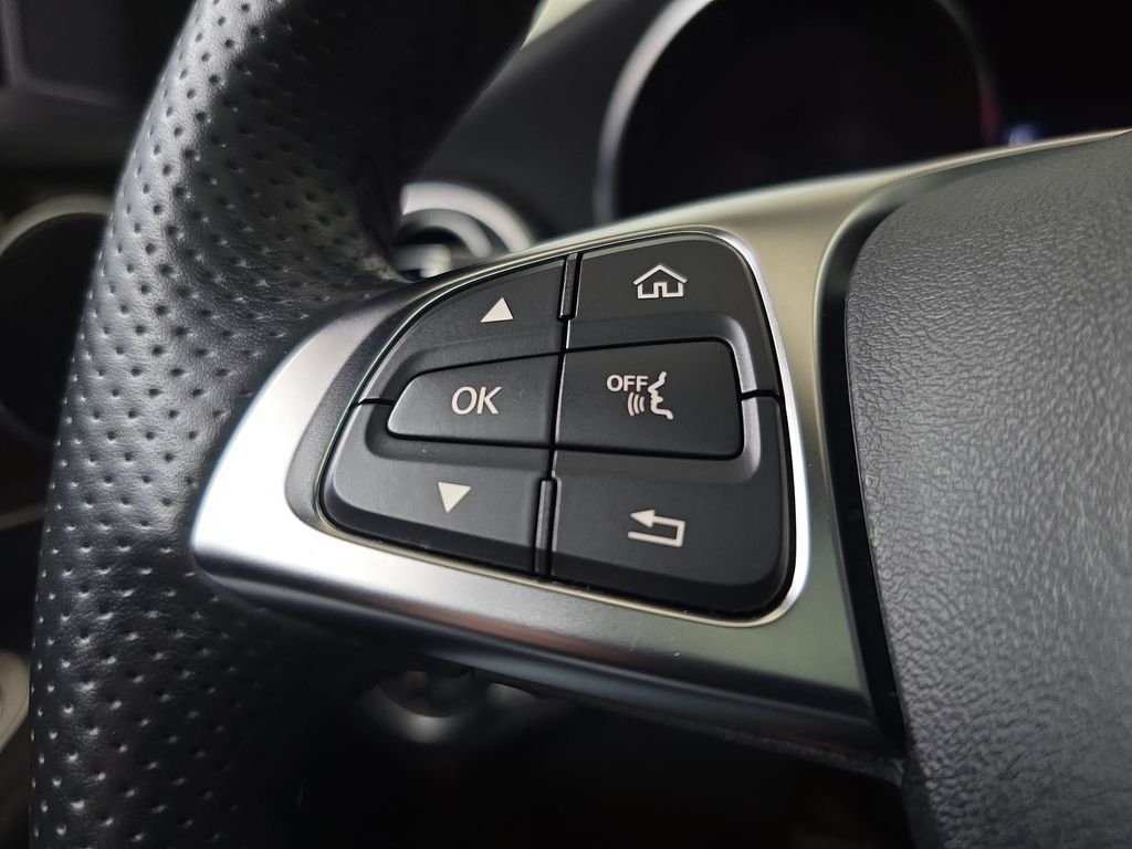 Used 2018  Mercedes-Benz C 300 image 20